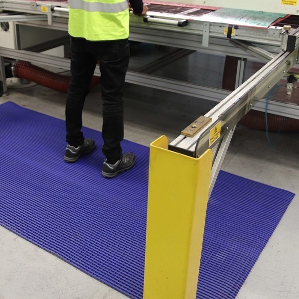Mata DeckStep Matting Szary 1.2m x 10m DS06121C COBA Mata DeckStep Matting Szary 1.2m x 10m DS06121C COBA