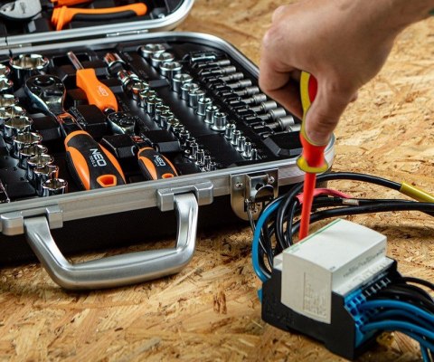 WALIZKA ELEKTRYKA 108 SZTUK NEO WALIZKA ELEKTRYKA 108 SZTUK NEO